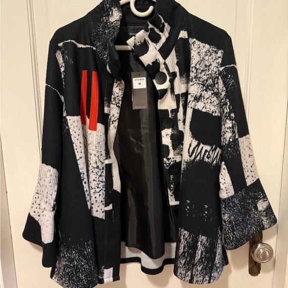 Damee Collage Black and White Jacket - Picture 5 of 7